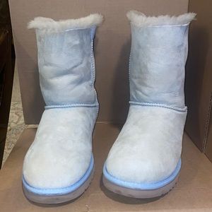 Ugg Bailey Bow boots size 9 s/n 1002954
